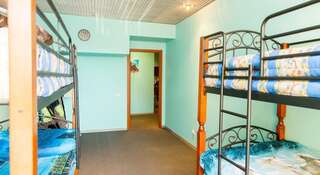 Гостиница Saratovskiy Hostel Саратов Двухъярусная кровать в общем номере для мужчин-1