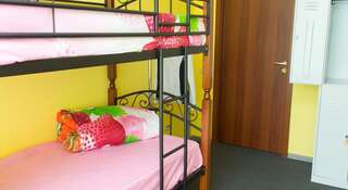 Гостиница Saratovskiy Hostel Саратов Двухъярусная кровать в общем номере для женщин-3