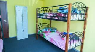 Гостиница Saratovskiy Hostel Саратов Двухъярусная кровать в общем номере для женщин-1